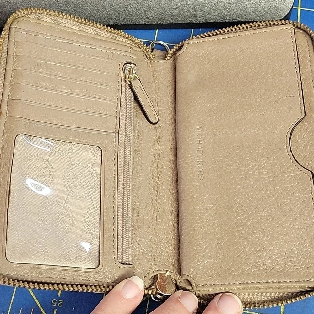 Michael Kors elegant taupe